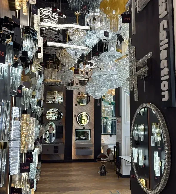 În showroomul Eiluminat